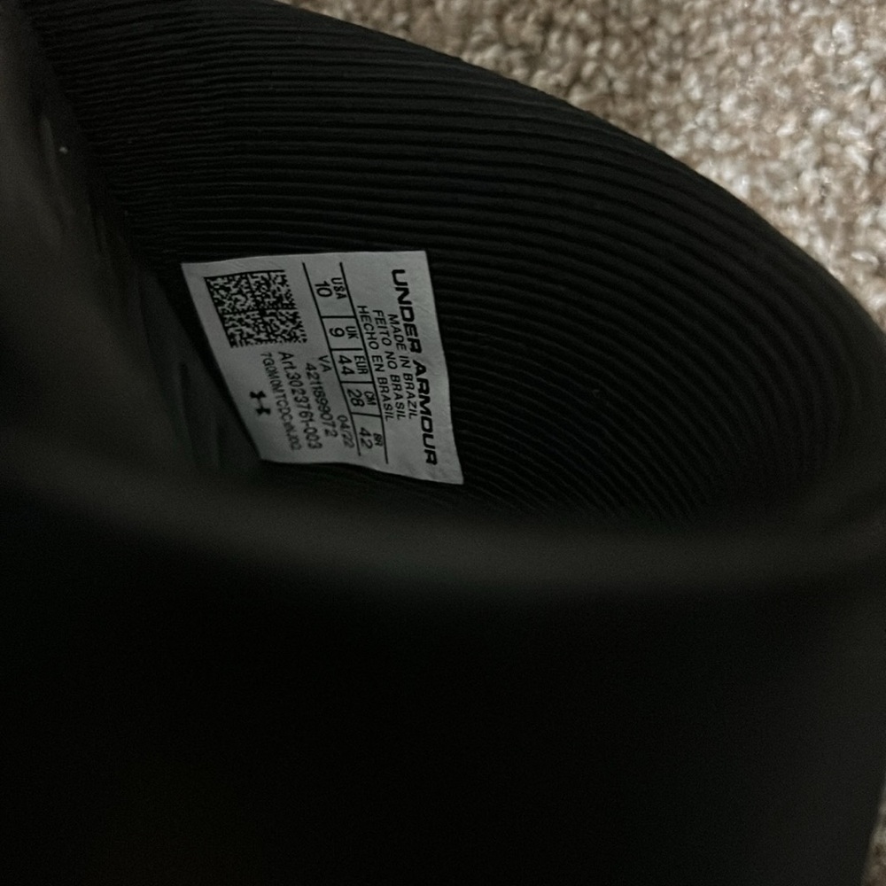 NWOT UA Ignite Select - Picture 9 of 9